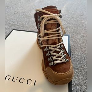 GUCCI Brown Hiking Boots – Guccissima Queen Boot Sneakers – Size 35.5